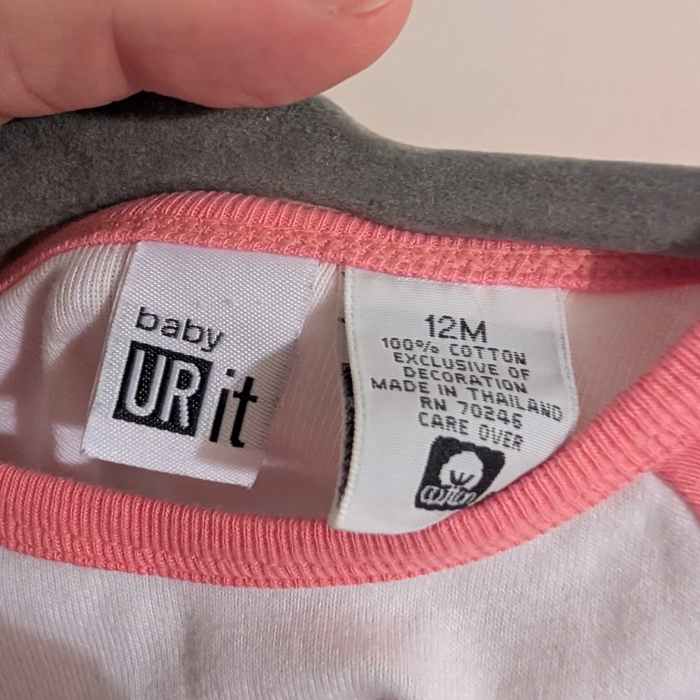$ Y2K Vintage Surf Tee With Lettuce‎ Hem Edge Detail